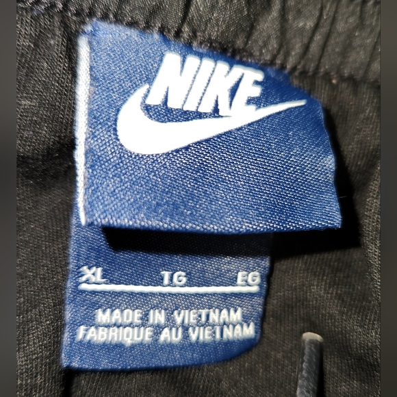 NIKE Athletic Pants - Size 16 (Boys XL) - Picture 4 of 4